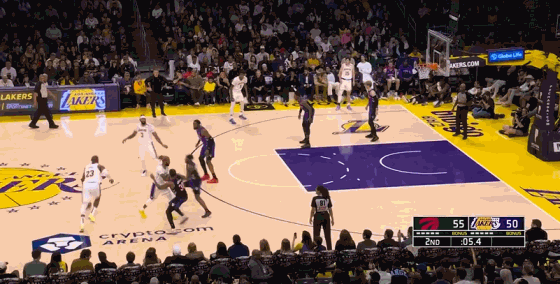 青春活力！媒體人曬廣州男籃主場啦啦隊的舞蹈表演視頻