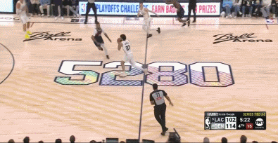 👹你是魔鬼吧！穆雷崴脚8记三分爆砍43分7助3断👻仅1技术罚球