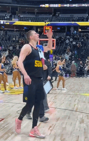 ɧ??Լ溰MVP ͷ