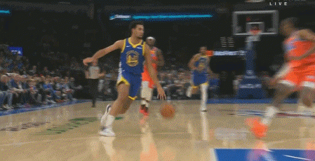 別呀！武切維奇上籃被釘板&落地被杜倫踩到腳踝 躺了好一會下場