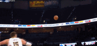 😣没能顶开！约基奇篮下强攻霍姆格伦被后者大帽扇出