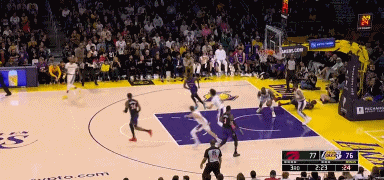 wb8.0啟動吧，下賽季換誰做絕世雙突和自由人好呢？有什么好選手推薦嗎？不是大c級別的別來拖suk后腿。