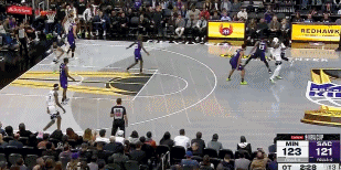 這小表情……瓜帥否認(rèn)哈蘭德膝蓋受傷,被追問受傷部位挑眉不語 這小表情……瓜帥否認(rèn)哈蘭德膝蓋受傷,被追問受傷部位挑眉不語