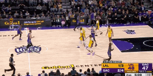 🤦‍♂️是那个男人！蒙克连中两记三分帮助国王反超湖人