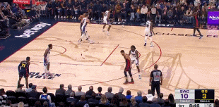 得分达标但仍不够！维金斯13中7得18分4板 反向三节打卡