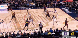 得分达标但仍不够！维金斯13中7得18分4板 反向三节打卡