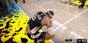 🔎最后40秒领先7分有球权还输了？看看雄鹿最后时刻的糟糕处理