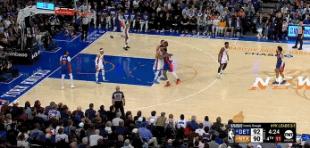 外线开炮！康宁汉姆侧翼强投三分命中 率队领先5分打停尼克斯