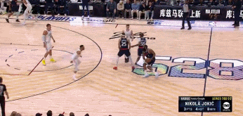 小德里克-琼斯自投自补打中被吹进攻干扰球 快船挑战成功两分有效