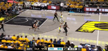 杀红了眼！米切尔单骑突破顶着特纳超级海底捞月2+1！骑士12-1！