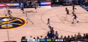 把握机会！约基奇篮下错位上篮得手 掘金反超比分打停雷霆
